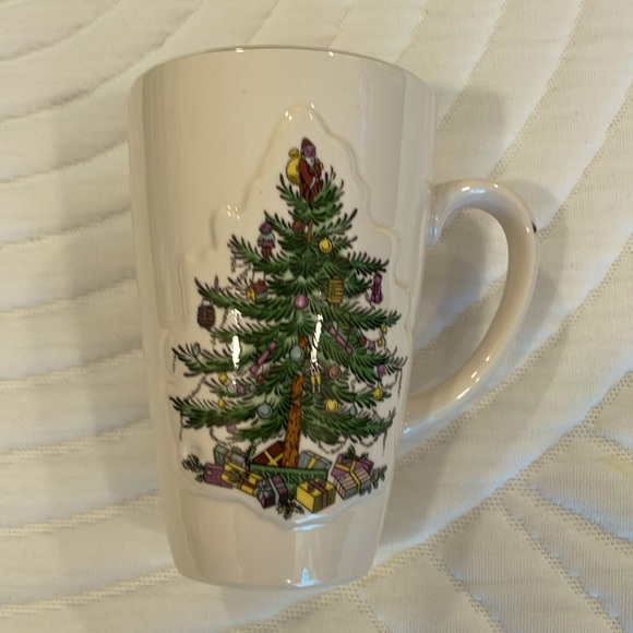 Spode Christmas Tree Large Mug - Picture 2 of 7